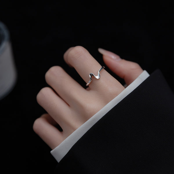 925 Sterling Silver Irregular Wave Ring