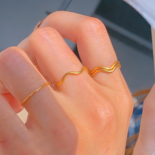 Waterproof Gold Wave Irregular Ring